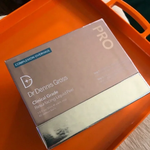 NIB dr dennis gross clinical grade resurfacing liquid peel - Picture 2 of 12
